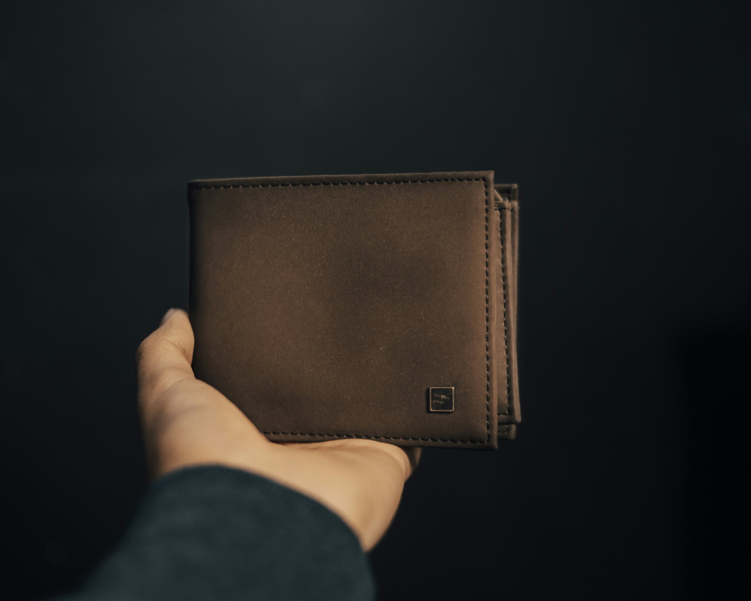 11 Of The Most Popular Leather Wallet Brands